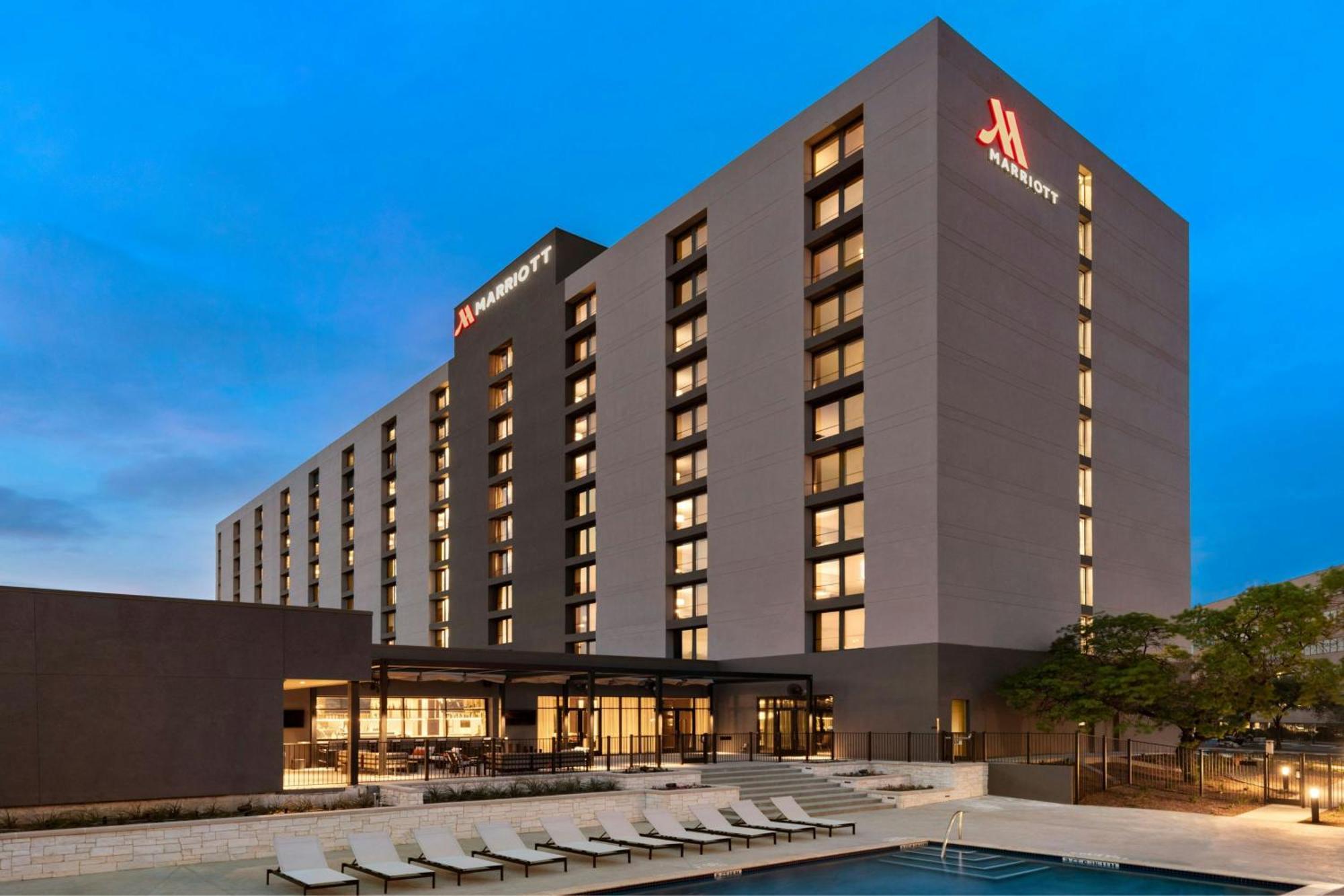 Marriott San Antonio Airport Hotel Ngoại thất bức ảnh