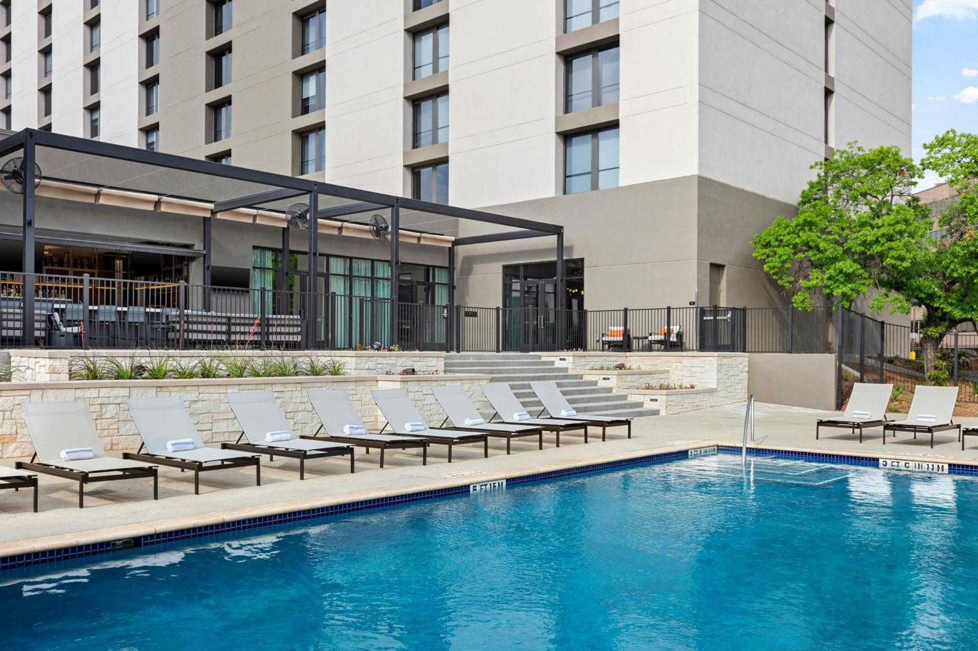 Marriott San Antonio Airport Hotel Ngoại thất bức ảnh
